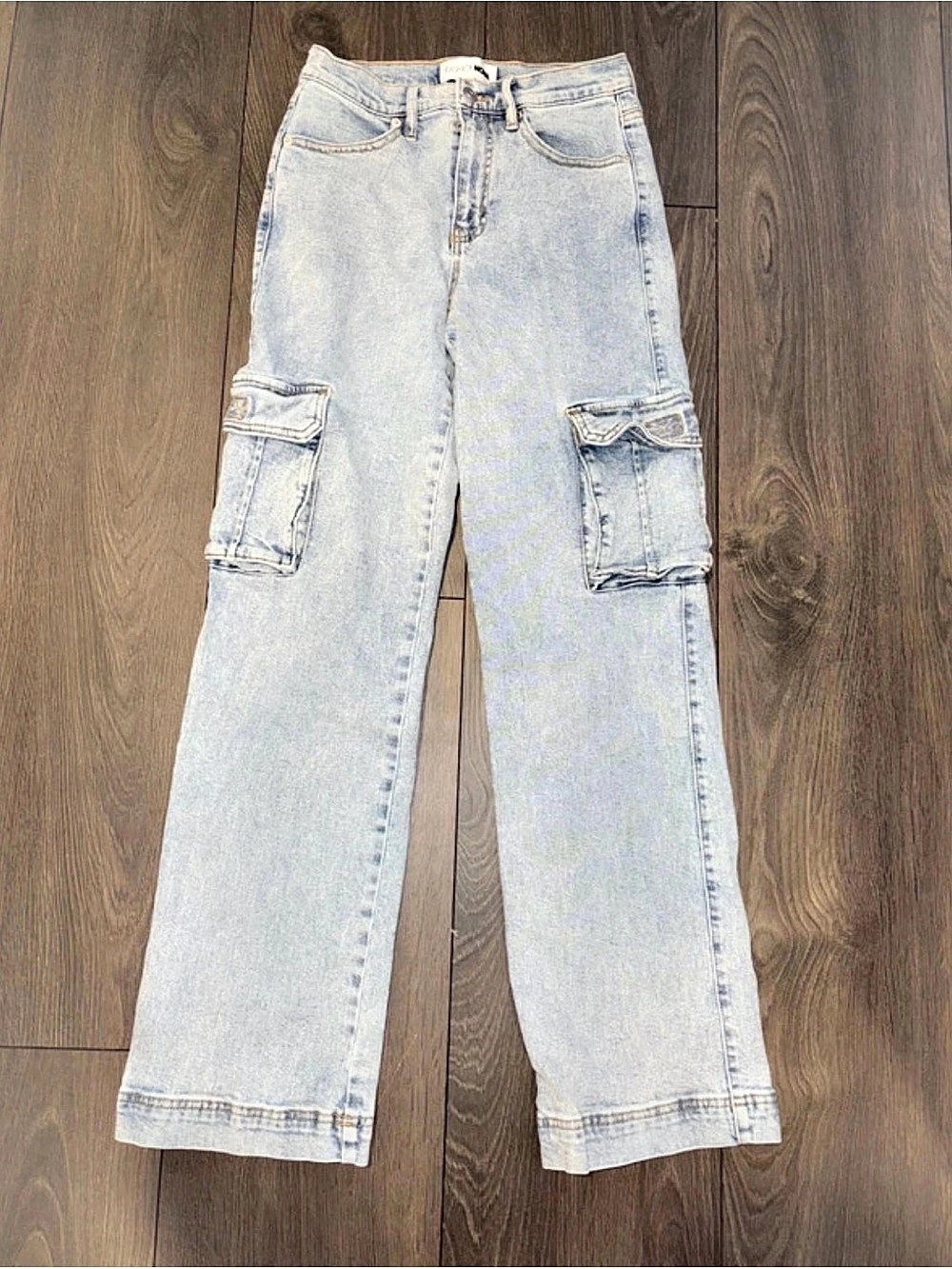 Mid Rise Wide Leg Cargo Jeans Faded Blue Wash Paltrow